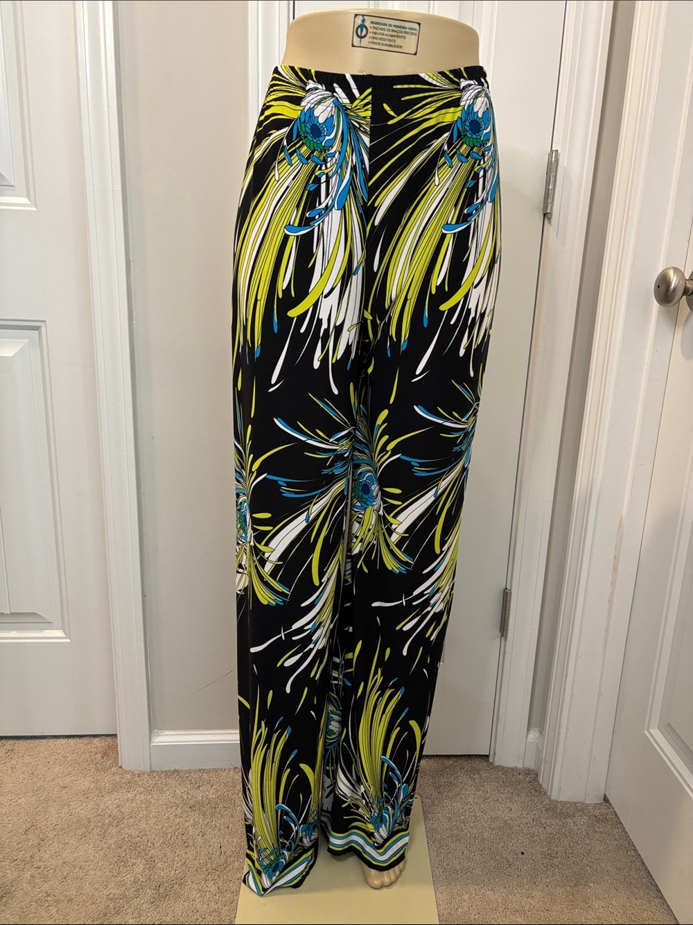 Premise Black Wide-Leg Floral Print Pants Size Large New With Tags